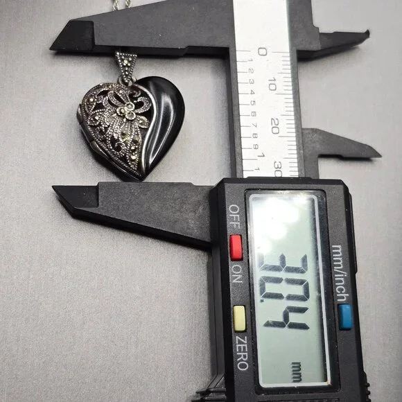 VTG FAS Sterling Silver Marcasite Onyx Heart Locket Pendant 1" Cutouts Signed - Picture 9 of 13